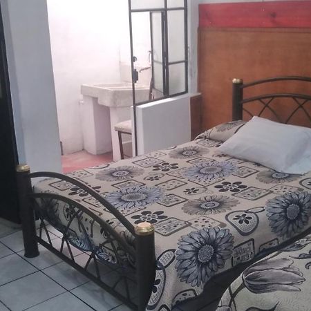 Hotel Las Palomas แท็กซ์โก เด อลาร์คอน ภายนอก รูปภาพ