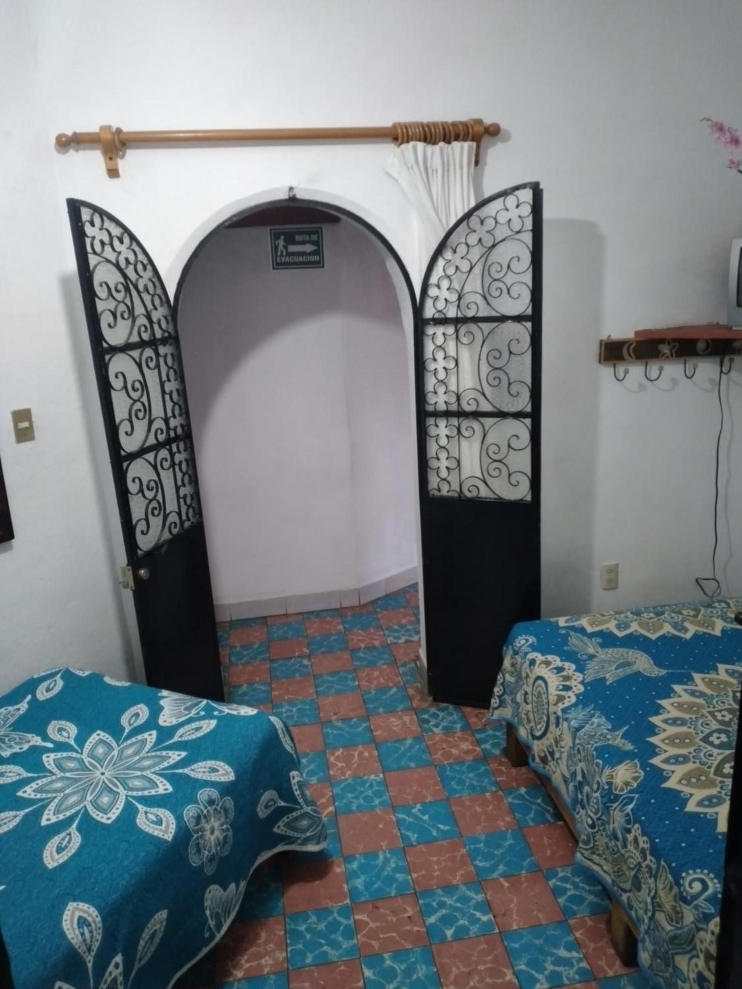 Hotel Las Palomas แท็กซ์โก เด อลาร์คอน ภายนอก รูปภาพ